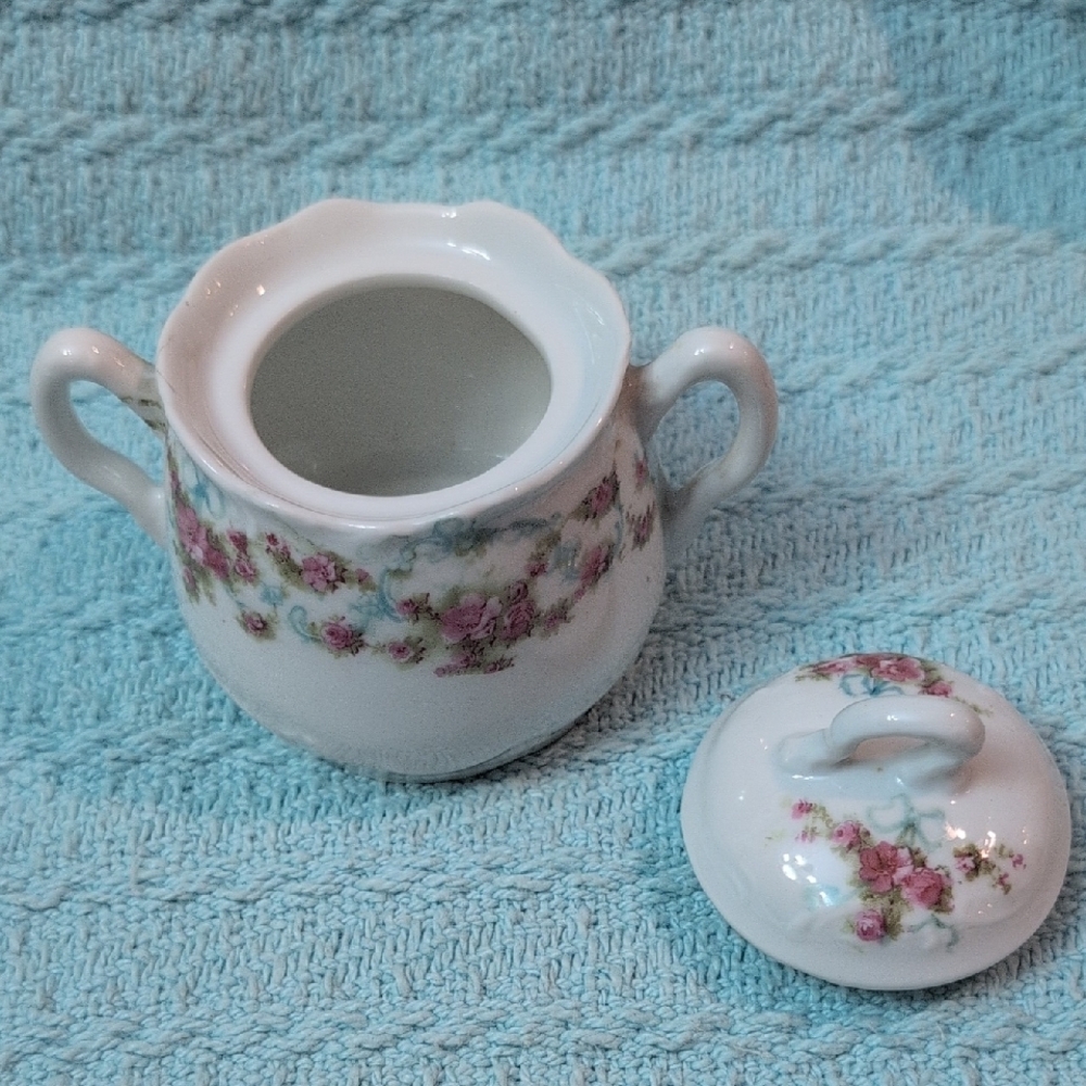 Floral Victorian Era Gerard, Dufraisseix & Abbot (GDA) LimogeSugar Bowl with Lid - Picture 2 of 5